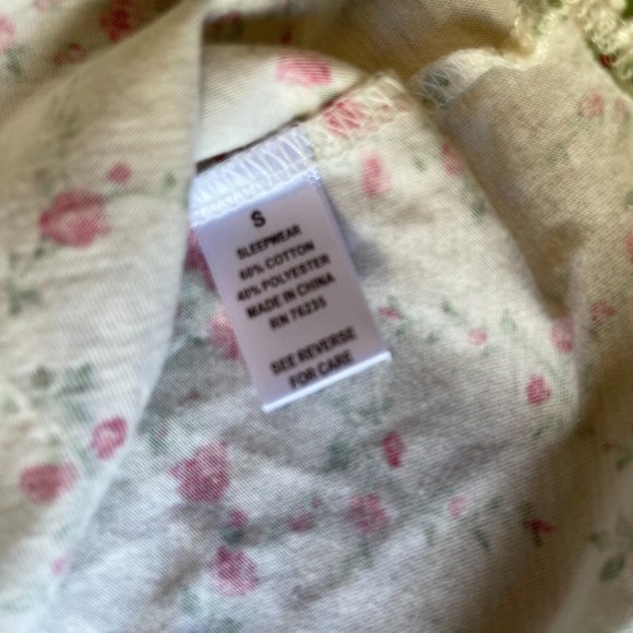 Coral Bay Floral Cotton Blend Nightgown Cream With Pink Roses 3/4 Sleeve Small - Picture 4 of 12